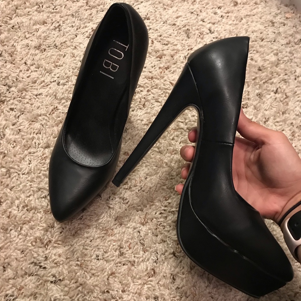 black platform heels